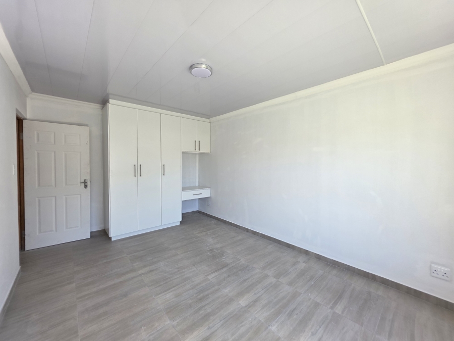 3 Bedroom Property for Sale in Paradise Beach Eastern Cape